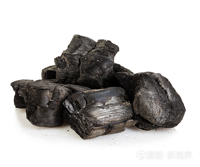 薪柴銷售者的孤木 木炭特寫背后的生存圖景